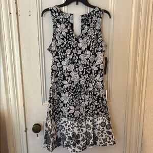Maggy London Floral Black and White Sleeveless Dress